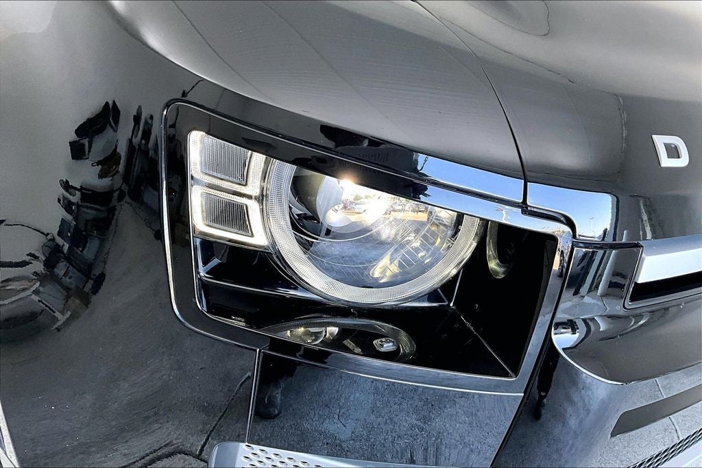 2025 Land Rover Defender 110 S