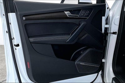 2022 Audi Q5 45 S line Premium quattro
