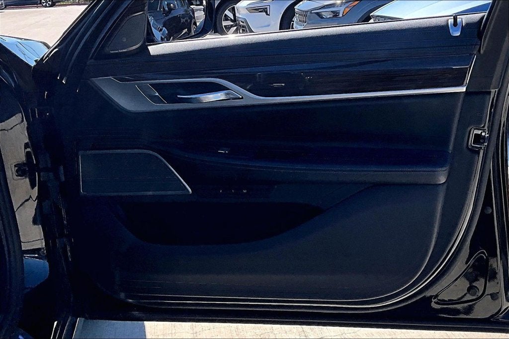 2019 BMW 7 Series 740i