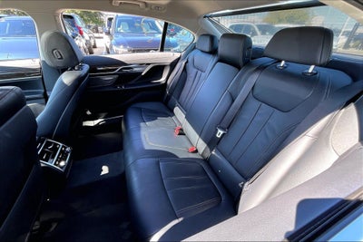 2019 BMW 7 Series 740i