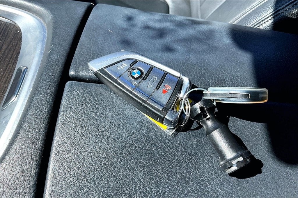 2019 BMW 7 Series 740i