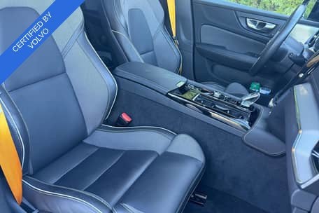 2025 Volvo V60 T8 Polestar