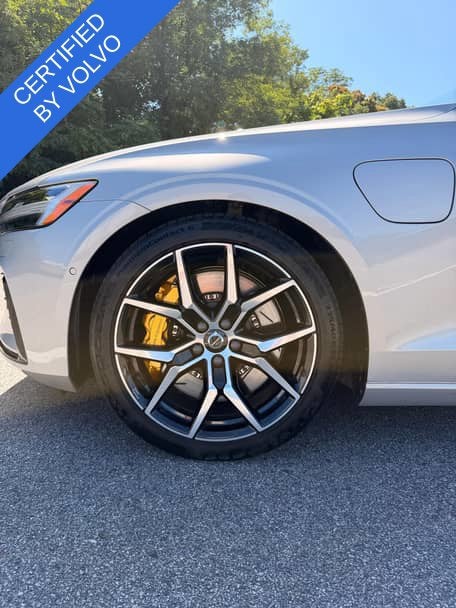2025 Volvo V60 T8 Polestar