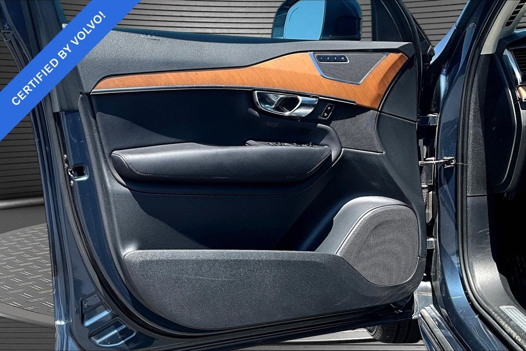 2023 Volvo XC90 B6 Plus 6-Seater