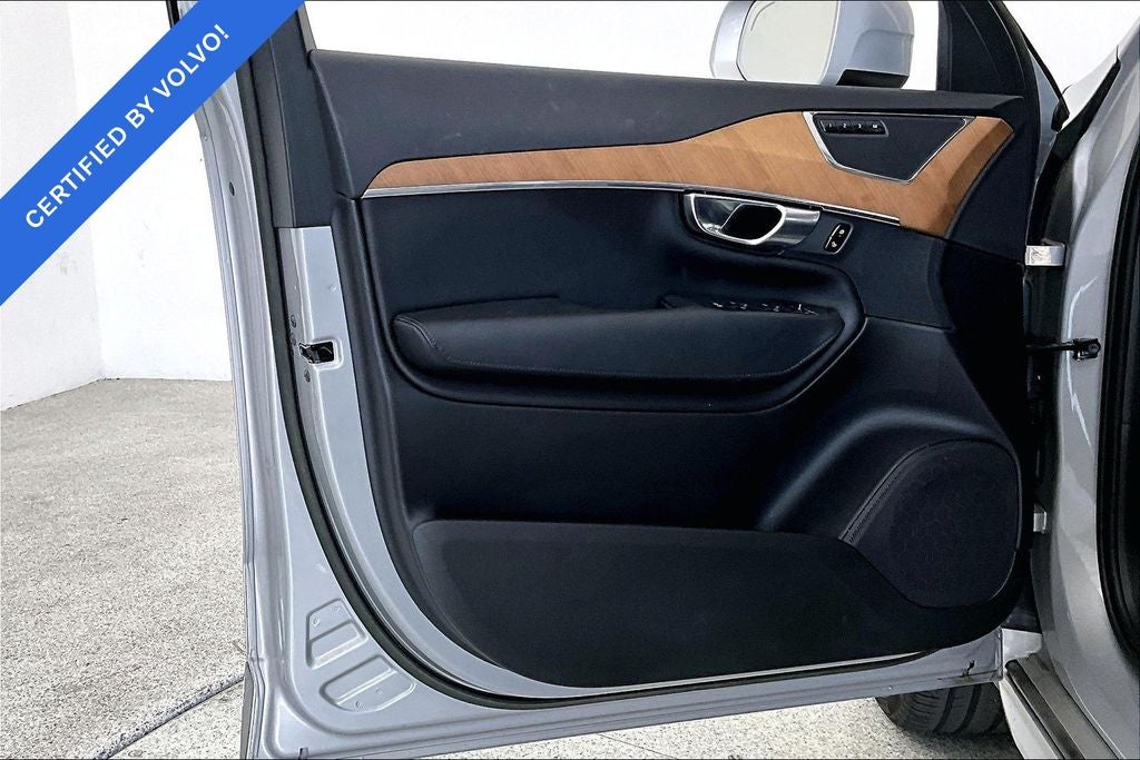 2023 Volvo XC90 B6 Plus 6-Seater