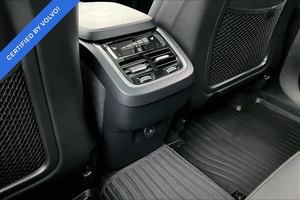 2023 Volvo XC90 B6 Core