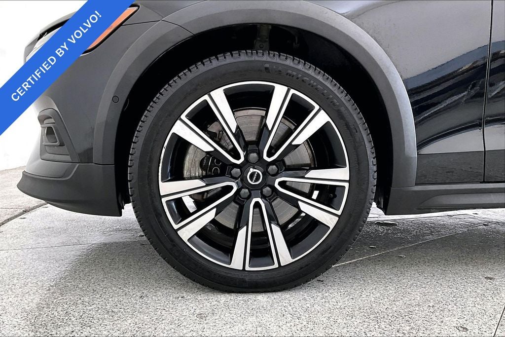 2022 Volvo V60 Cross Country T5 AWD