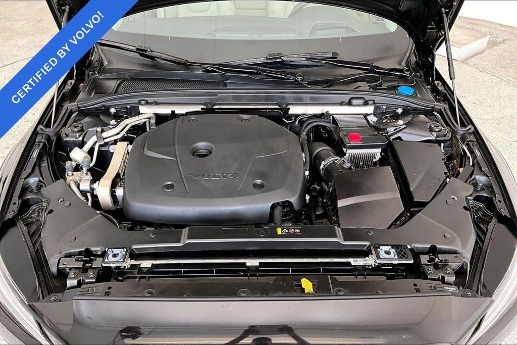 2022 Volvo V60 Cross Country T5 AWD