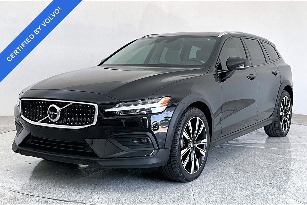 2022 Volvo V60 Cross Country T5 AWD