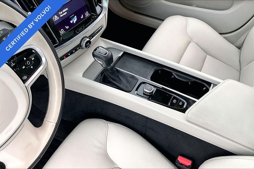 2022 Volvo V60 Cross Country T5 AWD