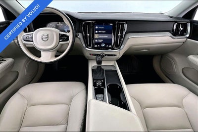 2022 Volvo V60 Cross Country T5 AWD