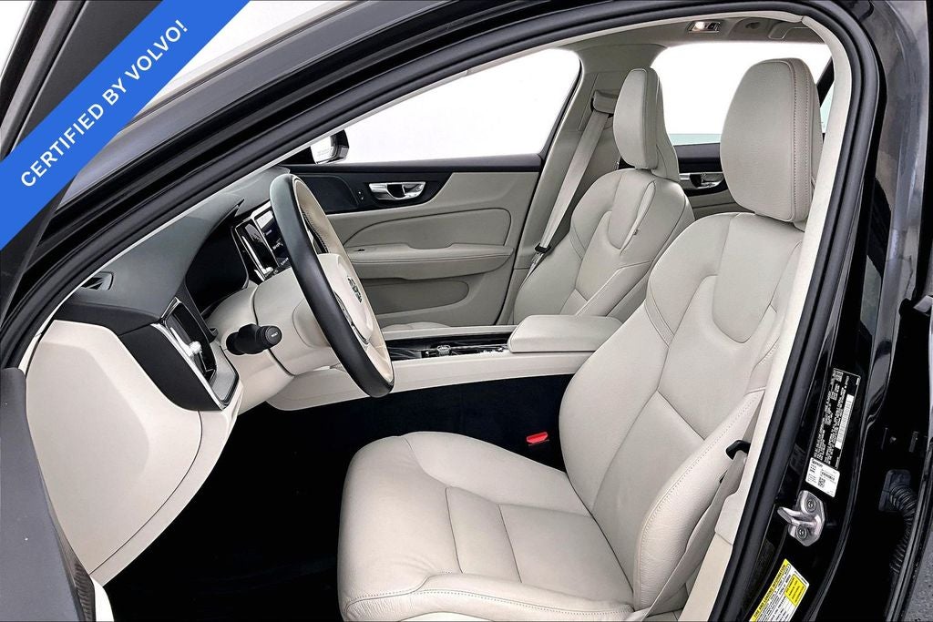 2022 Volvo V60 Cross Country T5 AWD