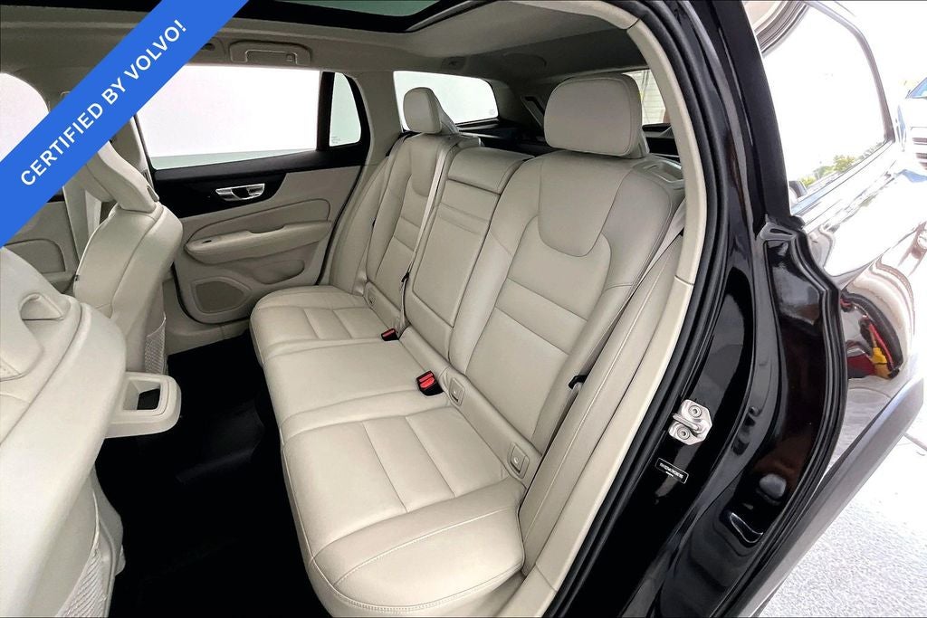 2022 Volvo V60 Cross Country T5 AWD