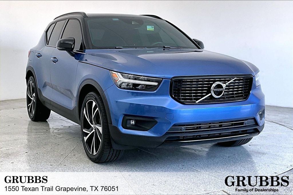 2020 Volvo XC40 R-Design