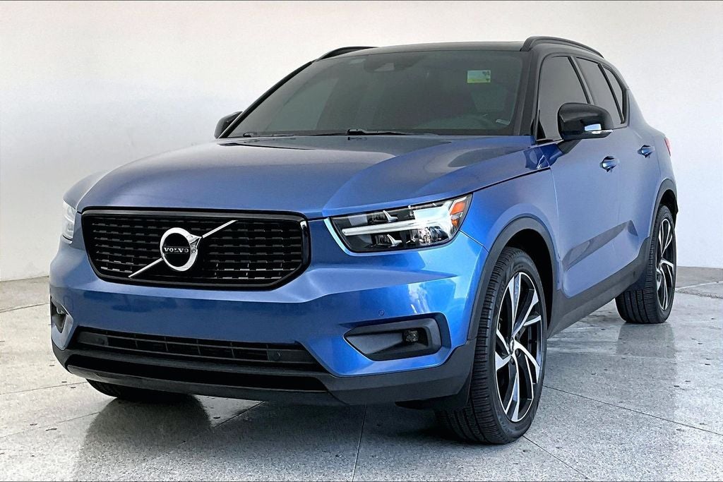2020 Volvo XC40 R-Design