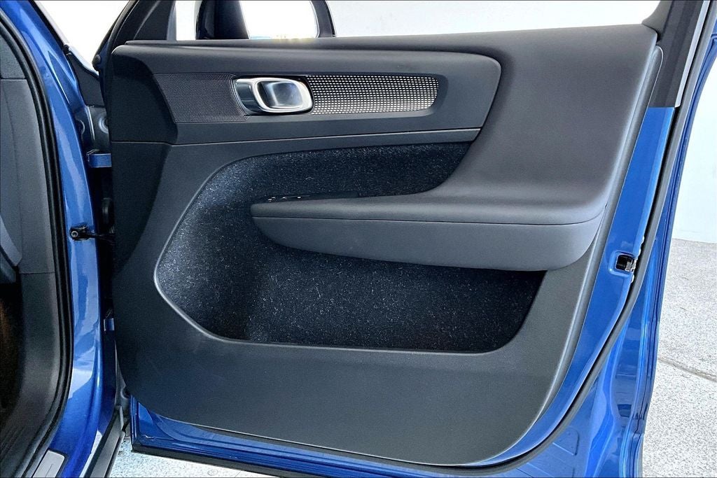 2020 Volvo XC40 R-Design