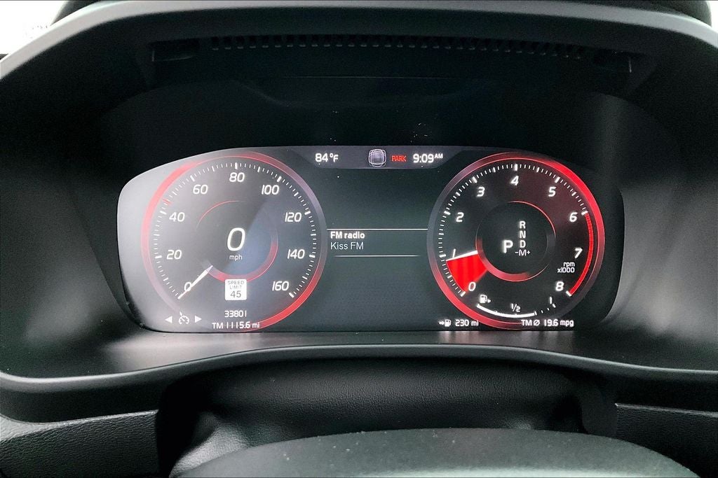2020 Volvo XC40 R-Design
