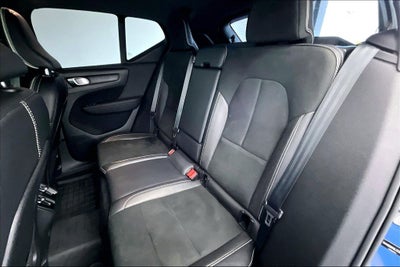 2020 Volvo XC40 R-Design