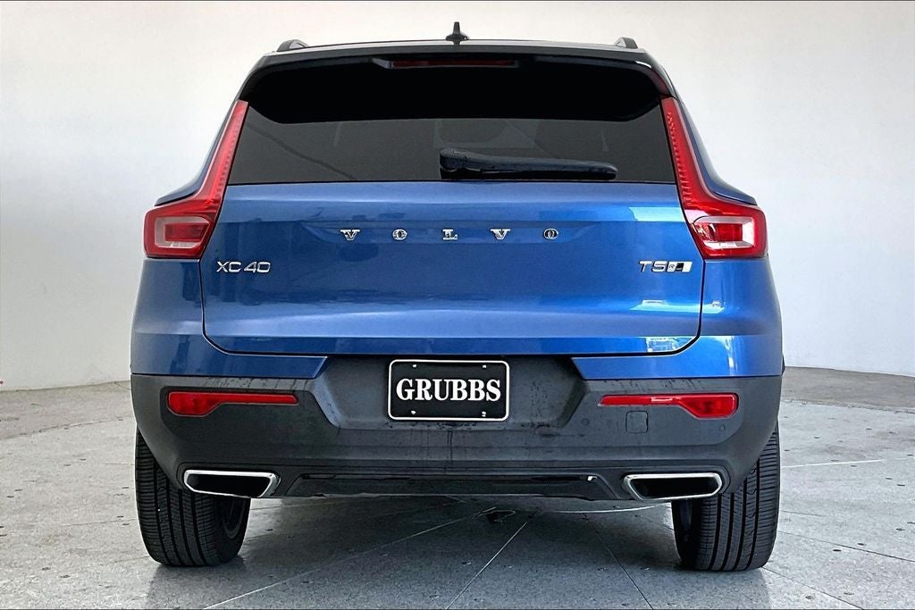 2020 Volvo XC40 R-Design