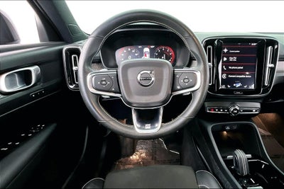 2020 Volvo XC40 R-Design