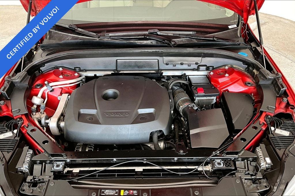 2021 Volvo XC60 T6 Momentum