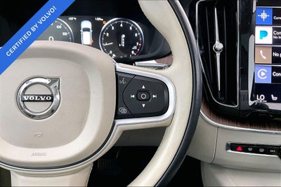 2021 Volvo XC60 T6 Momentum