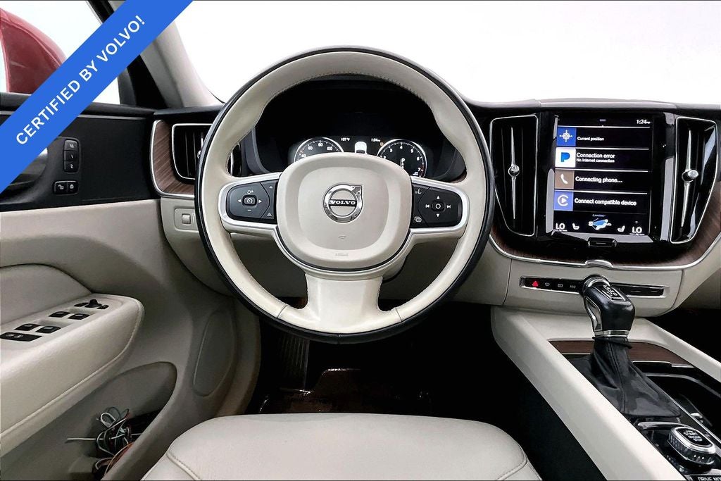 2021 Volvo XC60 T6 Momentum