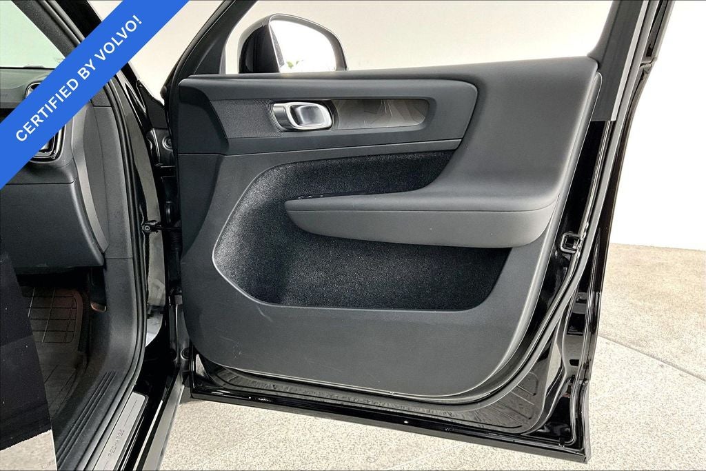 2023 Volvo XC40 Recharge Pure Electric Twin Plus