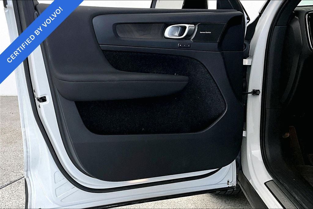 2023 Volvo XC40 Recharge Pure Electric Ultimate