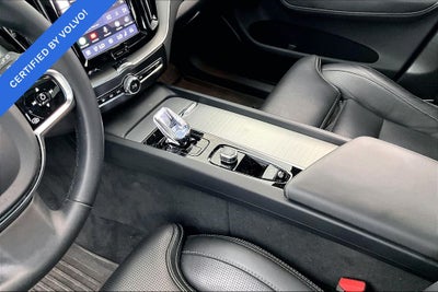 2024 Volvo XC60 Recharge Plug-In Hybrid Ultimate Black Edition