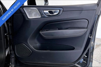 2024 Volvo XC60 Recharge Plug-In Hybrid Ultimate Black Edition