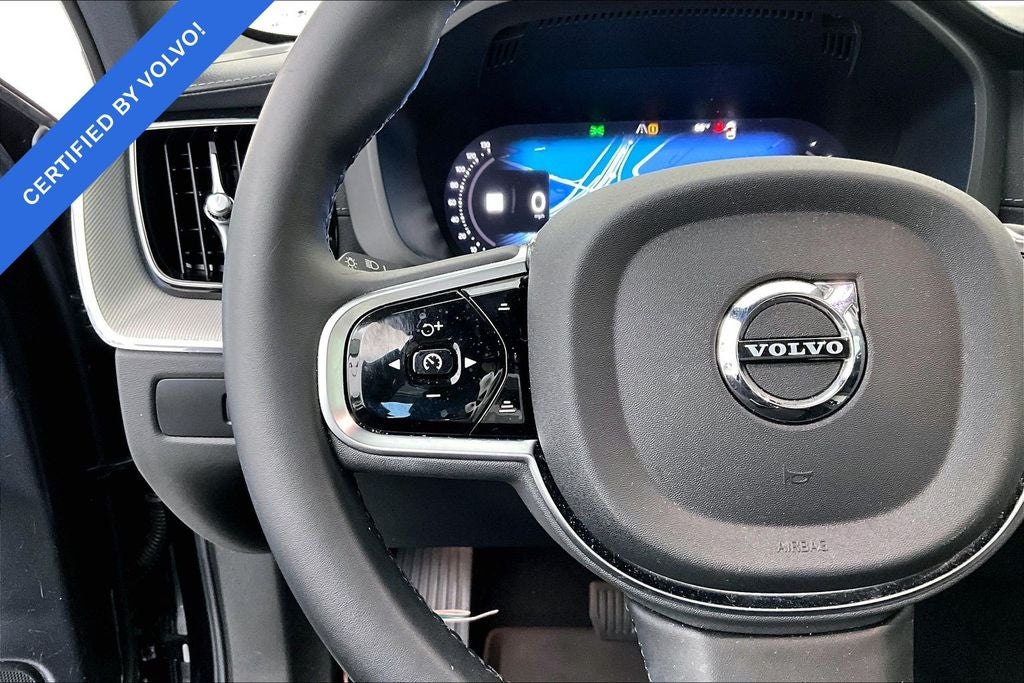 2024 Volvo XC60 Recharge Plug-In Hybrid Ultimate Black Edition