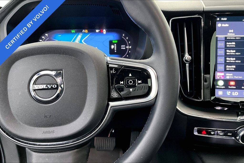 2024 Volvo XC60 Recharge Plug-In Hybrid Ultimate Black Edition
