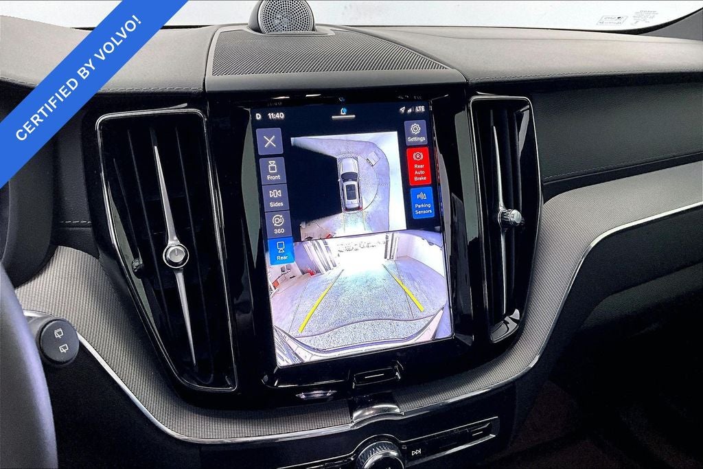 2024 Volvo XC60 Recharge Plug-In Hybrid Ultimate Black Edition