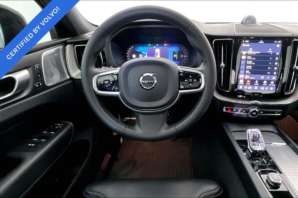 2024 Volvo XC60 Recharge Plug-In Hybrid Ultimate Black Edition