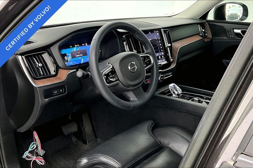 2023 Volvo XC60 Recharge Plug-In Hybrid Ultimate