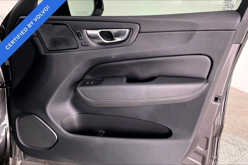2023 Volvo XC60 Recharge Plug-In Hybrid Ultimate
