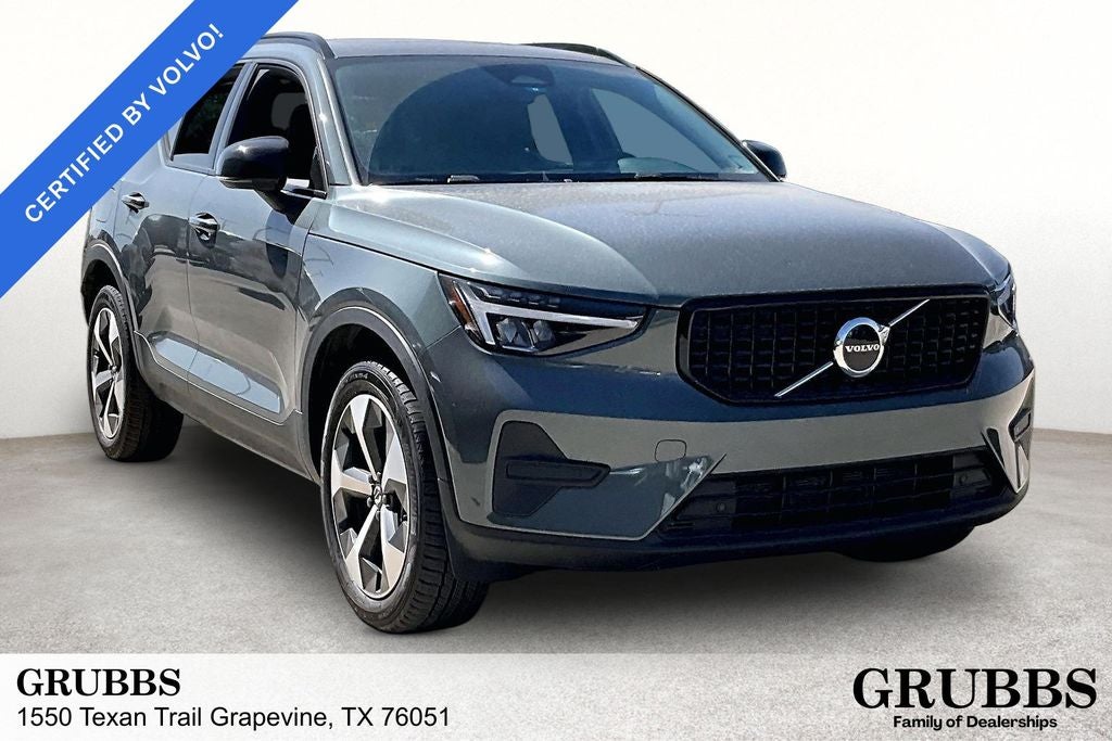 2026 Volvo XC40 Core