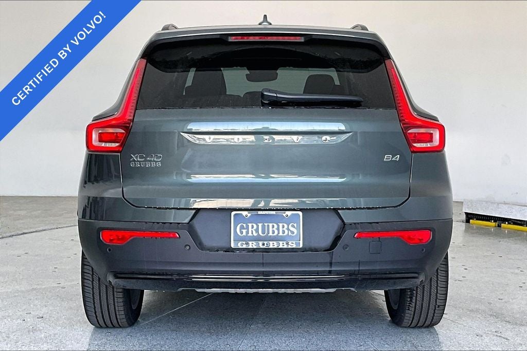 2026 Volvo XC40 B4 Core