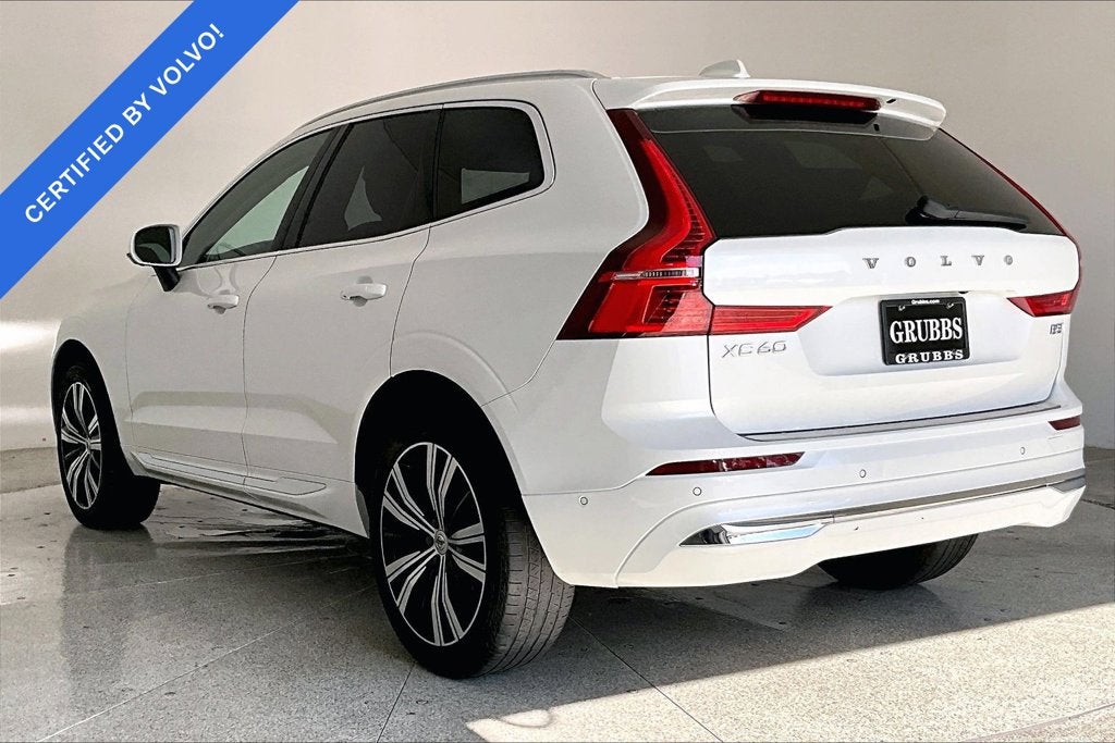 2023 Volvo XC60 B5 Ultimate Bright Theme