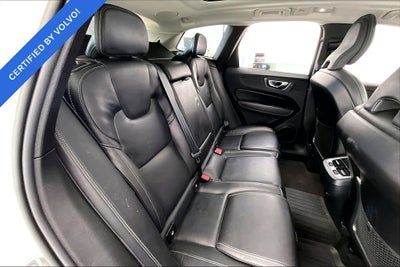 2023 Volvo XC60 B5 Ultimate Bright Theme