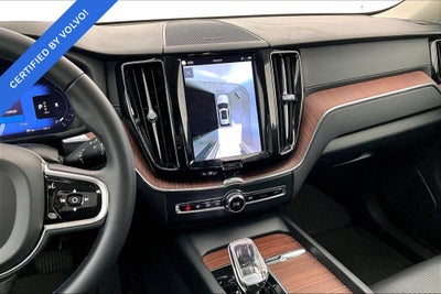 2023 Volvo XC60 B5 Ultimate Bright Theme