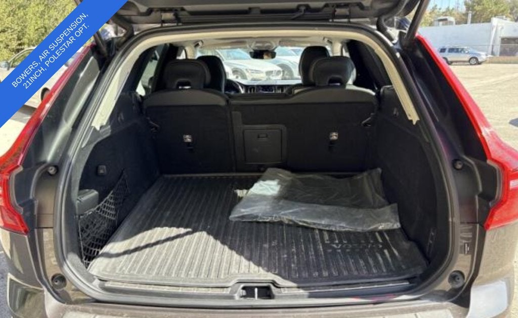 2023 Volvo XC60 B5 Ultimate Bright Theme Polestar