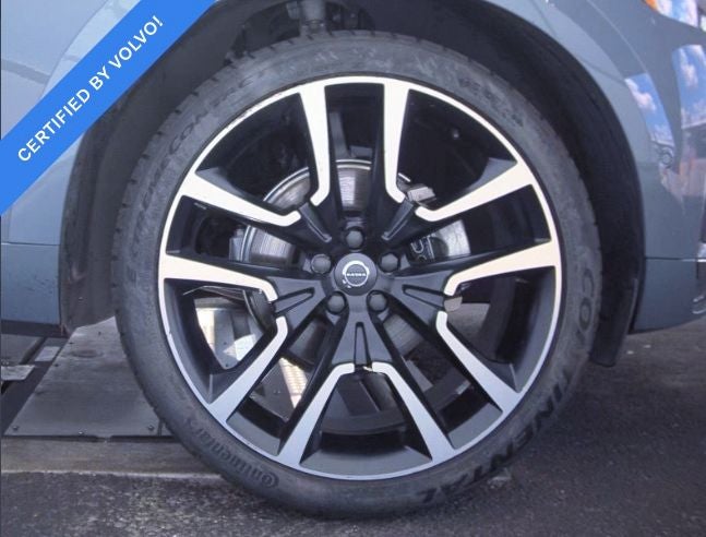 2023 Volvo XC60 B5 Ultimate Bright Theme