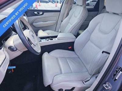 2023 Volvo XC60 B5 Ultimate Bright Theme