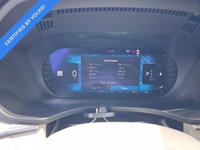 2023 Volvo XC60 B5 Ultimate Bright Theme