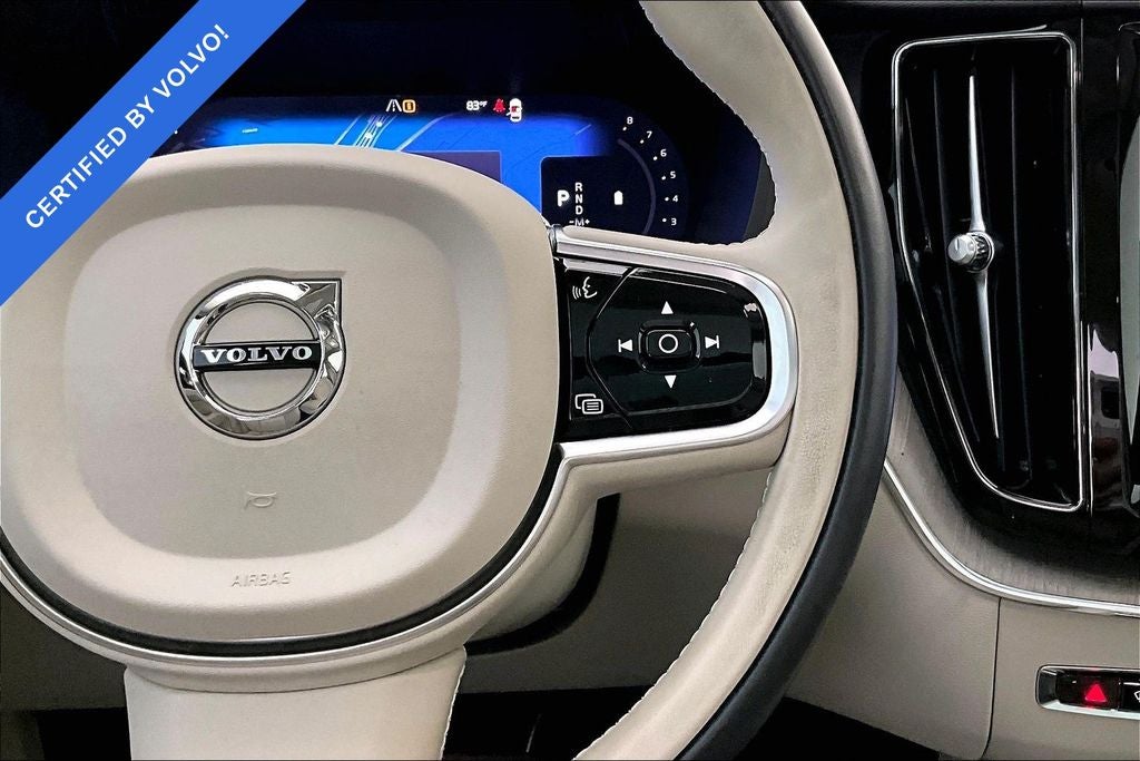 2023 Volvo XC60 B5 Plus Bright Theme
