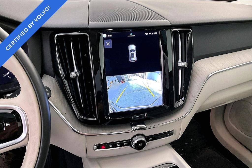 2023 Volvo XC60 B5 Plus Bright Theme