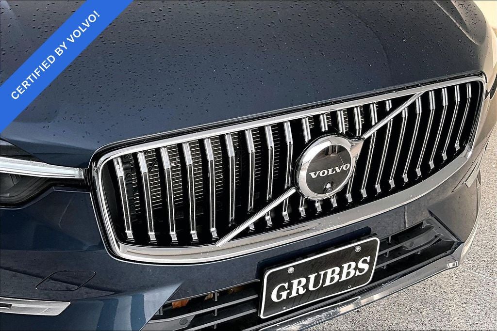 2023 Volvo XC60 B5 Plus Bright Theme