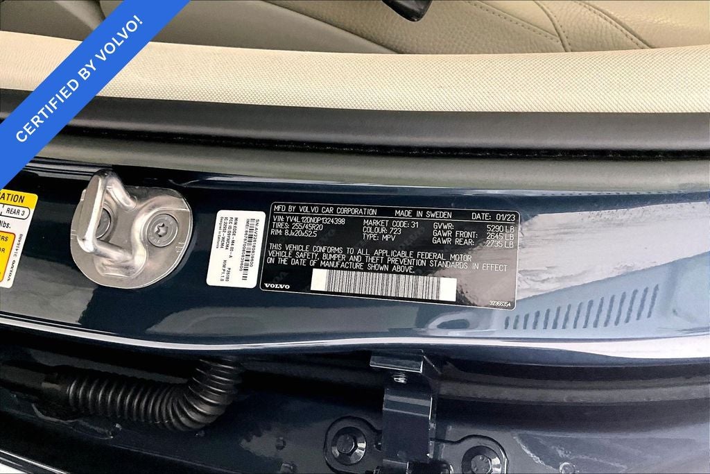 2023 Volvo XC60 B5 Plus Bright Theme